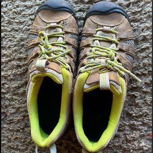 Keene hiking shoes womens size 8.5